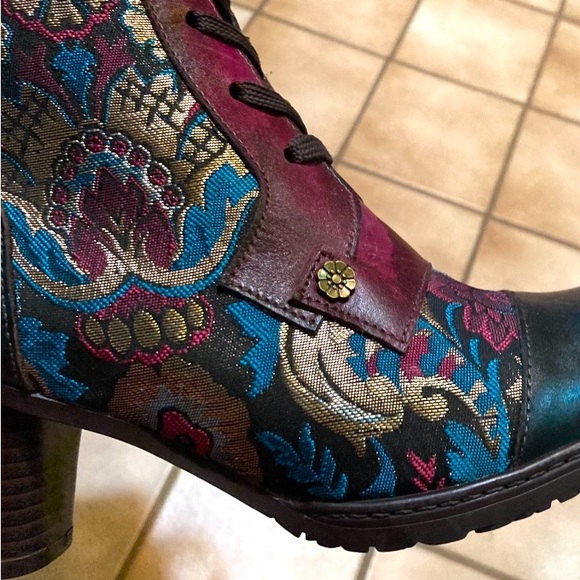 Gifted. Knee High Leather Boots - Picture 8 of 11